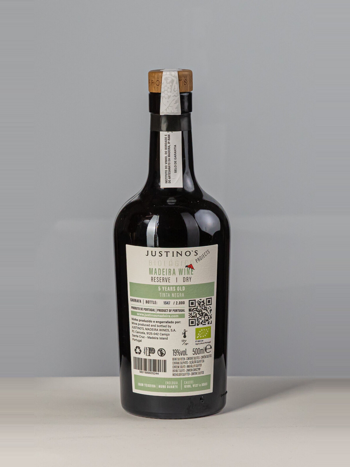 Justinos Madeira Wine Dry 5 Years 2